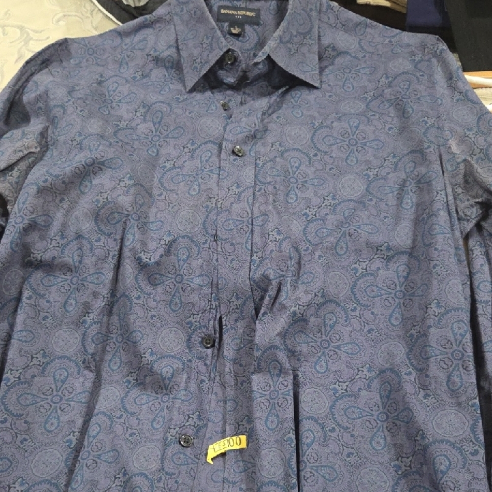 Banana Republic Blue Paisley Button Down Shirt